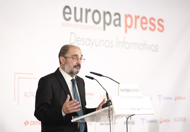 Archivo - El presidente del Gobierno de Aragón, Francisco Javier Lambán, interviene en un desayuno informativo de Europa Press, en el Hotel Rosewood Villa Magna, a 19 de abril de 2022, en Madrid (España).