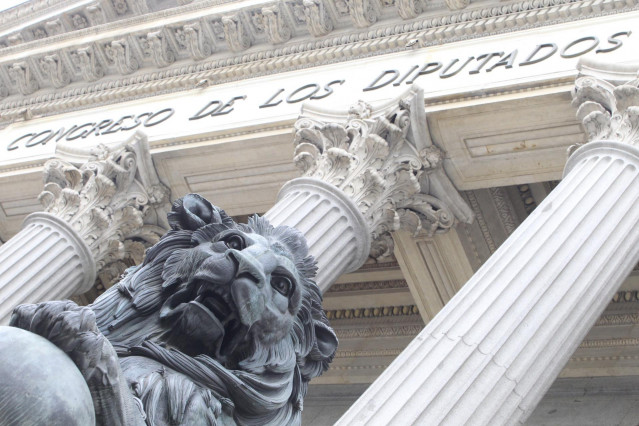 Archivo - Leones del Congreso de los Diputados