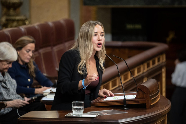 Archivo - La diputada del PP Noelia Núñez interviene durante una sesión plenaria en el Congreso de los Diputados, a 15 de octubre de 2024, en Madrid (España).