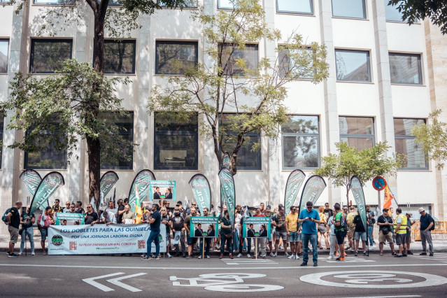 Archivo - Protesta convocada en 2023 por JUCIL frente a la Dirección General de la Guardia Civil