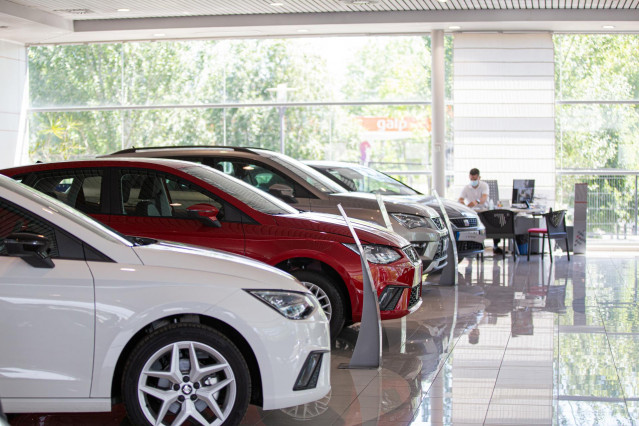 Archivo - Las ventas de coches en España crecen un 5,3% en enero de 2025, hasta las 72.322 unidades.