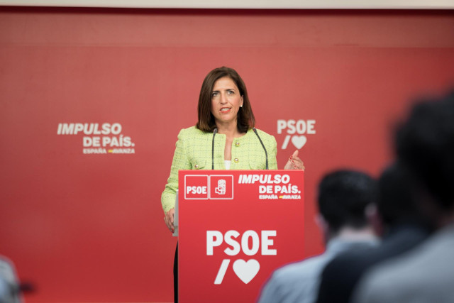 Archivo - La portavoz del PSOE, Esther Peña, durante una rueda de prensa posterior a la Ejecutiva Federal del partido, en la sede del PSOE, a 13 de mayo de 2024, en Madrid (España).  El PSC obtuvo una victoria con 42 escaños, nueve más que en las últimas