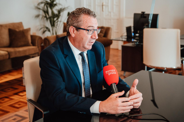 Archivo - El presidente de la Diputación de Alicante, Toni Pérez, en una imagen de archivo.