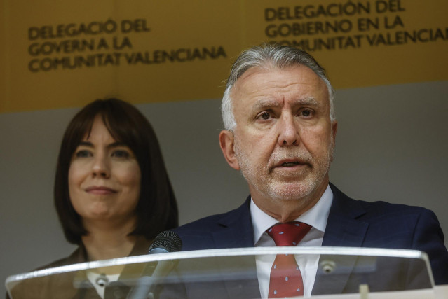 El ministro de Política Territorial y Memoria Democrática, Ángel Víctor Torres, preside la reunión del Comité de Personas Expertas para la reconstrucción tras la dana