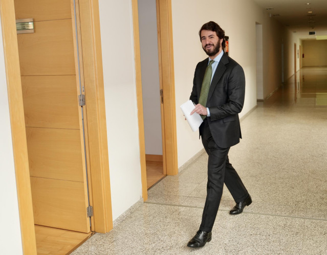 El portavoz del Grupo Parlamentario Vox en Castilla y León, Juan García-Gallardo, renuncia como líder del partido en la región y abandona su cargo en la Ejecutiva, a 3 de febrero de 2025, en Valladolid, Castilla y León (España).