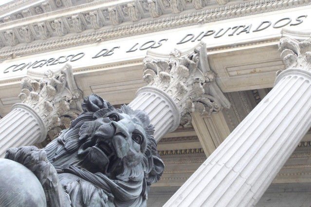 Archivo - Leones del Congreso de los Diputados