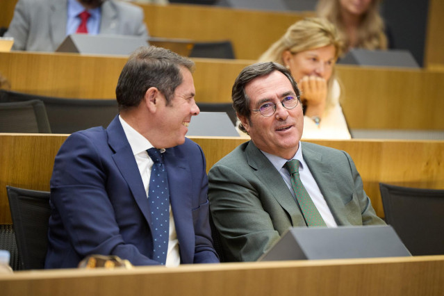 Archivo - El presidente de Cepyme, Gerardo Cuerva, y el presidente de la CEOE, Antonio Garamendi, a 10 de septiembre de 2023, en Madrid (España).