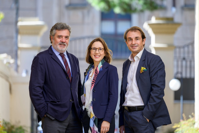 (De I a D) El ceo de Gesinter, Kai Torrella; la presidenta ejecutiva,  Silvia Torrell, y el socio y consejero, David Levy Faig.
