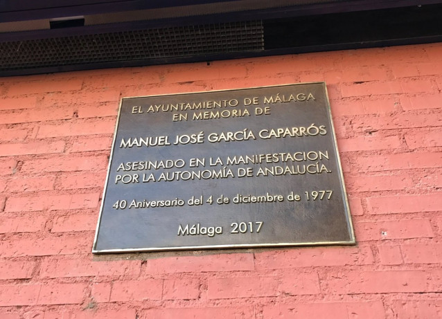 Archivo - Placa Manuel José García Caparrós