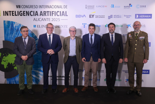 Mazón aboga por usar la IA para 