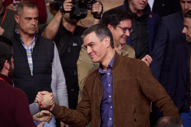 El secretario general del PSOE y presidente del Gobierno, Pedro Sánchez, durante el 15º Congreso Regional del PSOE-M, en la Universidad Carlos III, a 2 de febrero de 2025, en Leganés, Madrid (España).