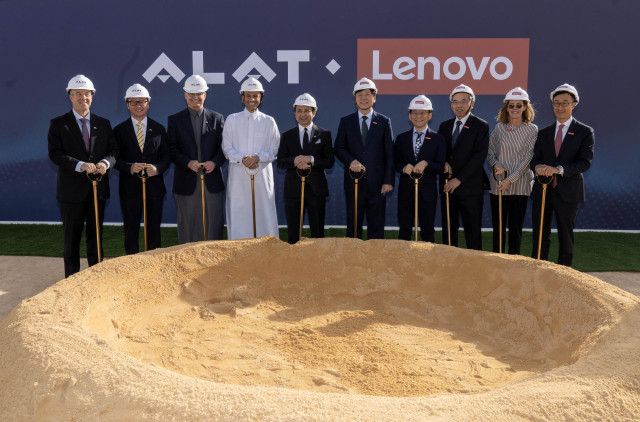 Archivo - Comienzo de la construcción de la fábrica de Lenovo en Riad tras el acuerdo de 2.000 millones de dólares con la saudí Alat