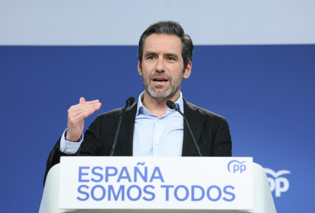 El portavoz del PP, Borja Sémper, durante una rueda de prensa posterior al Comité de Dirección del PP, en la sede del partido, a 13 de enero de 2025, en Madrid (España).