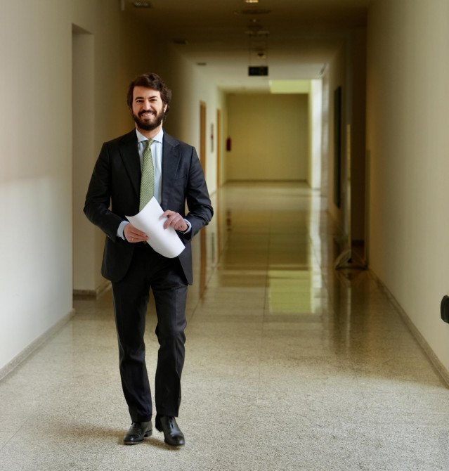 El portavoz del Grupo Parlamentario Vox en Castilla y León, Juan García-Gallardo, renuncia como líder del partido en la región y abandona su cargo en la Ejecutiva, a 3 de febrero de 2025, en Valladolid, Castilla y León (España).