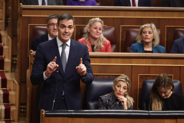 El presidente del Gobierno, Pedro Sánchez, interviene durante una sesión de control, Congreso de los Diputados, a 12 de febrero de 2025, en Madrid (España).