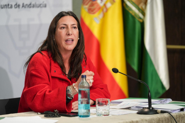 Imagen de archico de la consejera de Integración Social, Juventud, Familias e Igualdad Loles López durante una rueda de prensa.