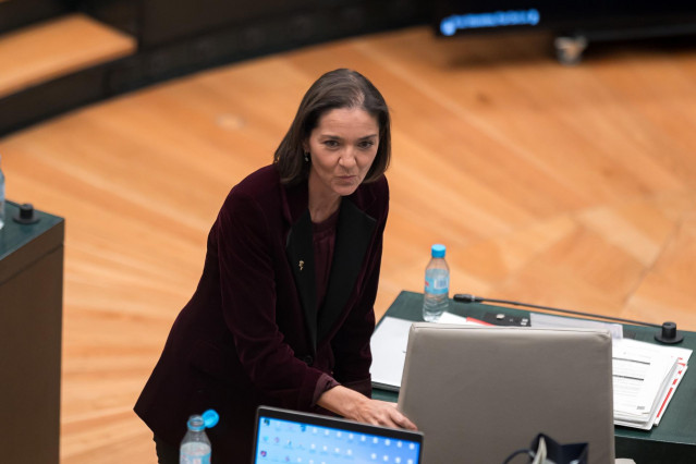 Archivo - La portavoz del PSOE en el Ayuntamiento de Madrid, Reyes Maroto, durante una sesión extraordinaria del Pleno municipal, en el Palacio de Cibeles, a 23 de diciembre de 2024 en Madrid (España).