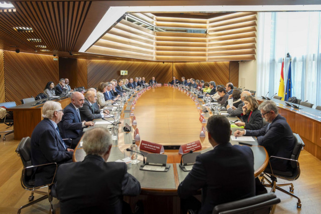 Los CEO de las principales entidades bancarias y los representantens de las patronales se reúnen con el Banco de España, a 13/02/2025.