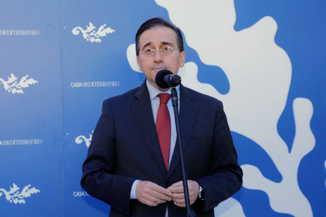 El ministro de Asuntos Exteriores, Unión Europea y Cooperación, José Manuel Albares, asiste a la constitución del Alto Patronato de Casa Mediterráneo, en la Casa Mediterráneo, a 11 de febrero de 2025, en Alicante, Comunidad Valenciana (España).