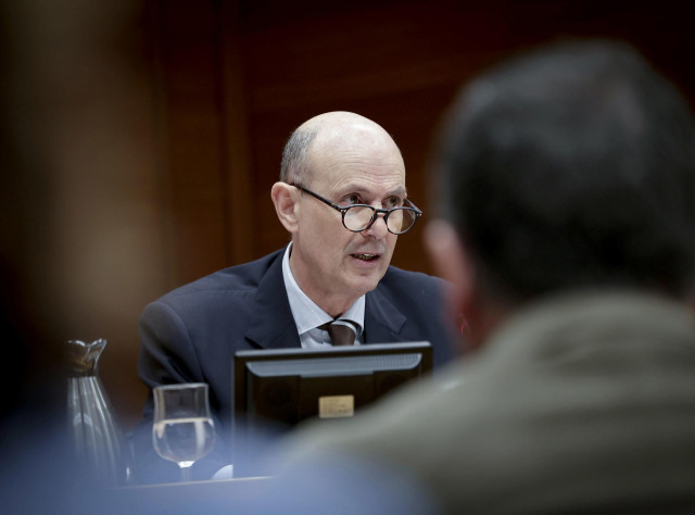 El director de la Agencia Valenciana Antifraude (AVAF), Eduardo Beut, durante su comparecencia este viernes en la Comisión de Economía, Presupuestos y Hacienda de Les Corts