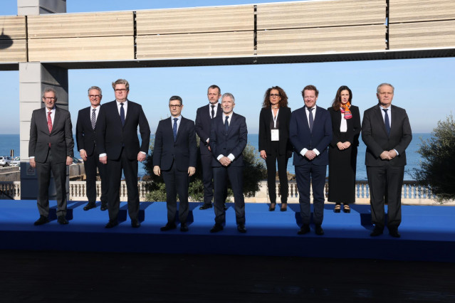 Los ministros de la Presidencia, Justicia y Relaciones con las Cortes, Félix Bolaños, y del Interior, Fernando Grande-Marlaska, presiden la foto de familia de la IV Reunión Ministerial de la Coalición de Países Europeos contra el Crimen Organizado.
