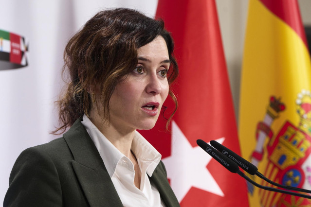 Archivo - La presidenta de la Comunidad de Madrid, Isabel Díaz Ayuso, ofrece una rueda de prensa durante la XXVII Conferencia de Presidentes