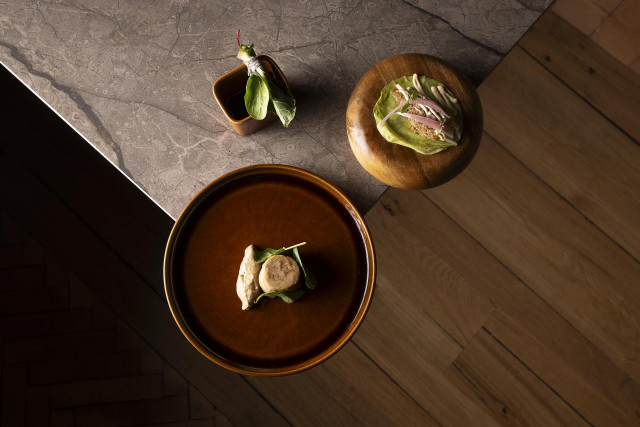 Archivo - Plato de cordero en el restaurante Desborre