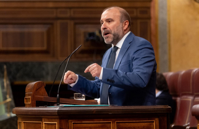 Archivo - El diputado de Junts Josep Pagès interviene durante un pleno en el Congreso de los Diputados, a 14 de noviembre de 2024, en Madrid (España). El Pleno del Congreso celebra hoy la segunda y definitiva votación de los once candidatos propuestos por