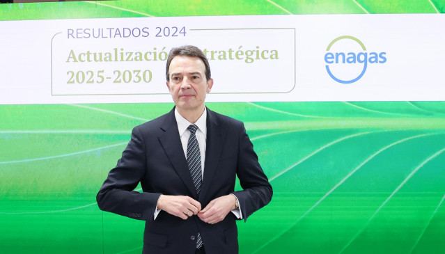 El Consejero Delegado de Enagás, Arturo Gonzalo, durante una rueda de prensa, en la sede de Enagás, a 18 de febrero de 2025, en Madrid (España). Enagás registró unas pérdidas de 299,3 millones de euros en 2024, frente a las ganancias de 342,5 millones de