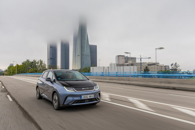 BYD alcanza una cuota del 16% en el segmento de vehículos 100% eléctricos en enero en España.