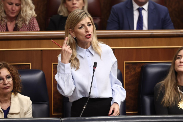 La vicepresidenta segunda y ministra de Trabajo y Economía Social, Yolanda Díaz, durante un pleno en el Congreso de los Diputados, a 19 de febrero de 2025, en Madrid (España).