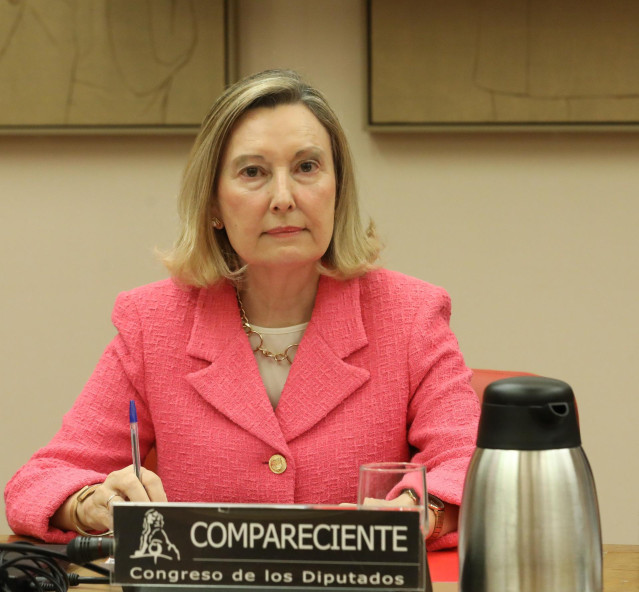 Archivo - La Secretaria de Estado de Defensa, María Amparo Valcarce, durante la Comisión de Defensa del Congreso de los Diputados, en una imagen de archivo.