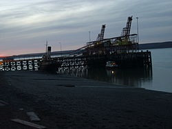 Muelle, argentina, grúa, petróleo