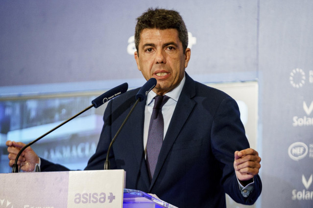 El president de la Generalitat Valenciana, Carlos Mazón, protagoniza un desayuno informativo de Fórum Europa, en el Hotel Mandarin Oriental Ritz, a 24 de febrero de 2025, en Madrid (España).