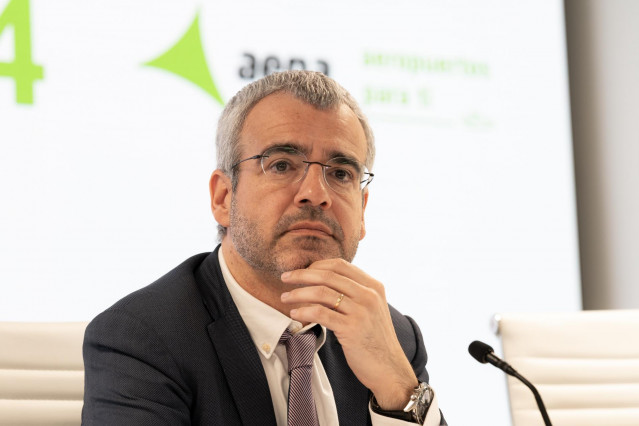 El presidente de Aena, Maurici Lucena, durante una rueda de prensa de presentación de resultados económicos de 2024, a 26 de febrero de 2025, en Madrid (España).