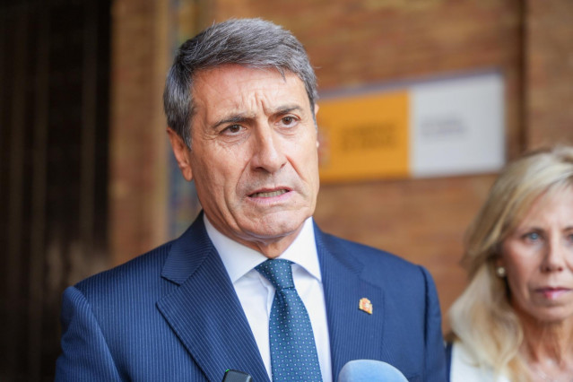 Archivo - El delegado de Gobierno en Andalucía, Pedro Fernández, en imagen de archivo.