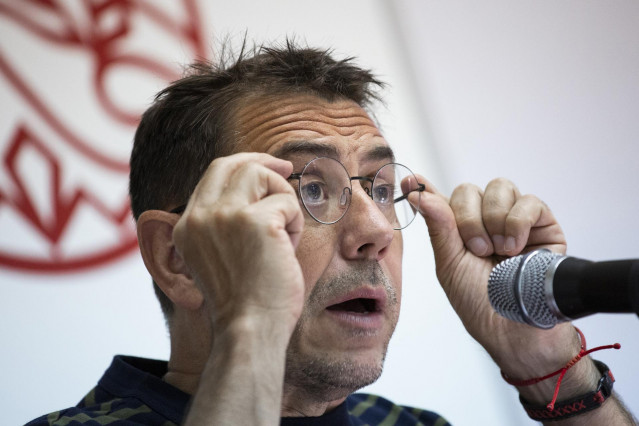 Archivo - El director de la Fundación Instituto 25M Democracia, Juan Carlos Monedero, participa en una mesa de debate, a 21 de julio de 2021, en San Lorenzo de El Escorial, Madrid (España).