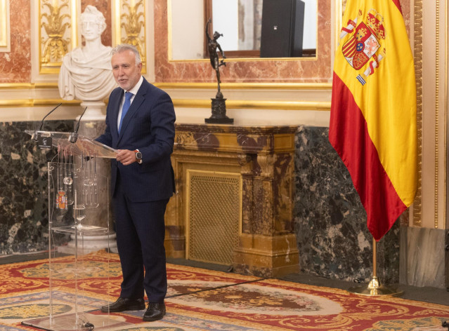 El ministro de Política Territorial y Memoria Democrática, Ángel Víctor Torres, durante el acto en el Congreso de los Diputados, a 27 de febrero de 2025, en Madrid (España).