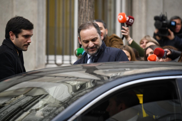 El ex ministro de Transportes José Luis Ábalos sale de declarar al Tribunal Supremo