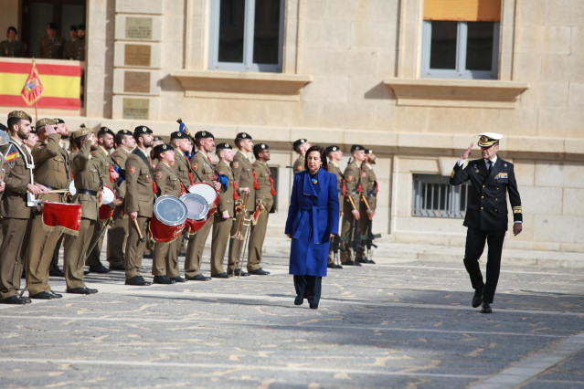 La ministra de Defensa, Margarita Robles, presidir el acto de homenaje a los civiles y militares caídos en la guerra de Ucrania en Toledo.