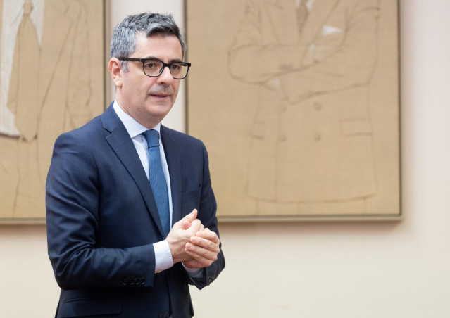 El ministro de la Presidencia Justicia, y Relaciones con las Cortes, Félix Bolaños, en el Congreso de los Diputados, a 28 de febrero de 2025, en Madrid (España).