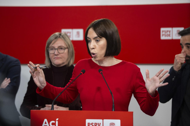 La ministra de Ciencia, Innovación y Universidades y secretaria general del PSPV-PSOE, Diana Morant, durante una rueda de prensa, en la sede del PSPV-PSOE, a 28 de febrero de 2025, en Valencia, Comunidad Valenciana (España).
