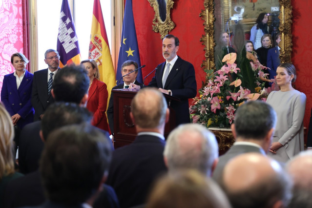 El presidente del Parlament, Gabriel Le Senne, pronuncia su discurso con motivo del Día de Baleares