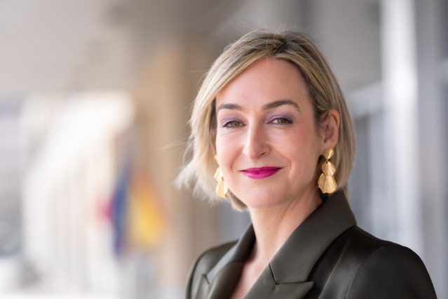 La portavoz del Gobierno Vasco, María Ubarretxena, posa para Europa Press, a 28 de febrero de 2025, en Vitoria-Gasteiz