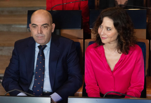 La presidenta de la Comunidad de Madrid, Isabel Díaz Ayuso, y el presidente de ATA, Lorenzo Amor, inauguran el VI Foro Emprendedores y Autónomos organizado por la Federación Nacional de Trabajadores Autónomos (ATA), a 4 de marzo de 2025, en Madrid (España