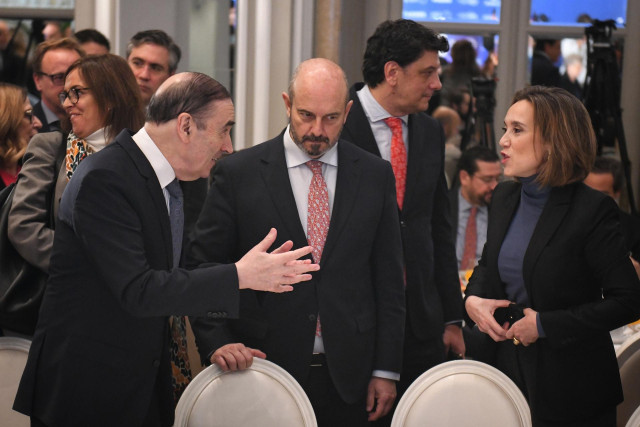 La secretaria del PP, Cuca Gamarra, a su llegada a un desayuno informativo de Nueva Economía Fórum, a 4 de marzo de 2025, en Madrid (España).