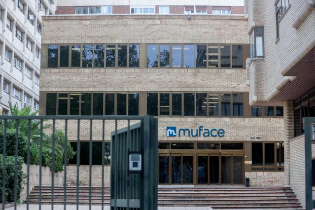 Archivo - Fachada de un edificio de Muface, en Paseo de Juan XXIII, a 11 de octubre de 2024, en Madrid (España).