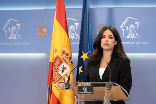 La portavoz de VOX en el Congreso, Pepa Millán, durante una rueda de prensa en el Congreso de los Diputados.