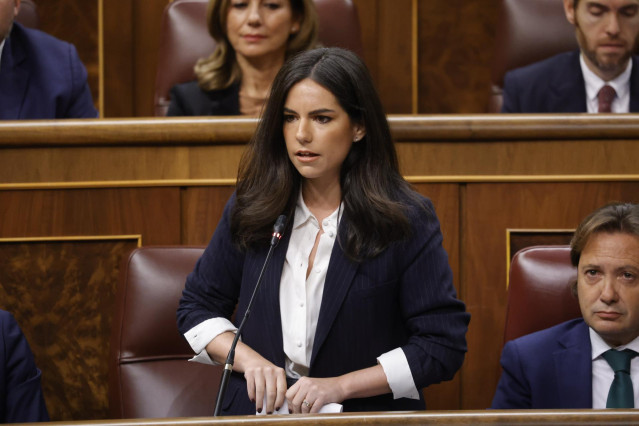 La portavoz de VOX en el Congreso, Pepa Millán, interviene durante una sesión de control al Gobierno en el Congreso de los Diputados.