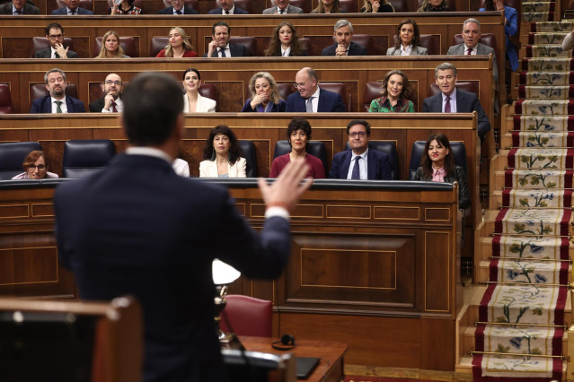 El presidente del gobierno, Pedro Sánchez, durante un pleno en el Congreso de los Diputados, a 19 de febrero de 2025, en Madrid (España).
